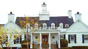  Exterior of the Riverside Yacht Club